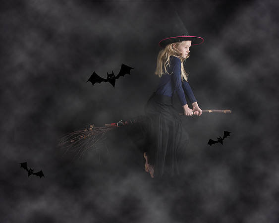 Child photography in the studio Halloween