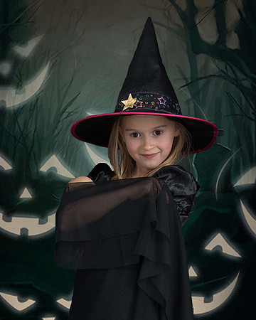 Child photography in the studio Halloween
